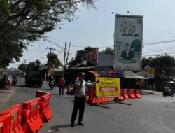 Pengendara Mobil Diminta Lewat Jalur Alternatif, Jalan Iskandar Muda Tangerang Direkayasa