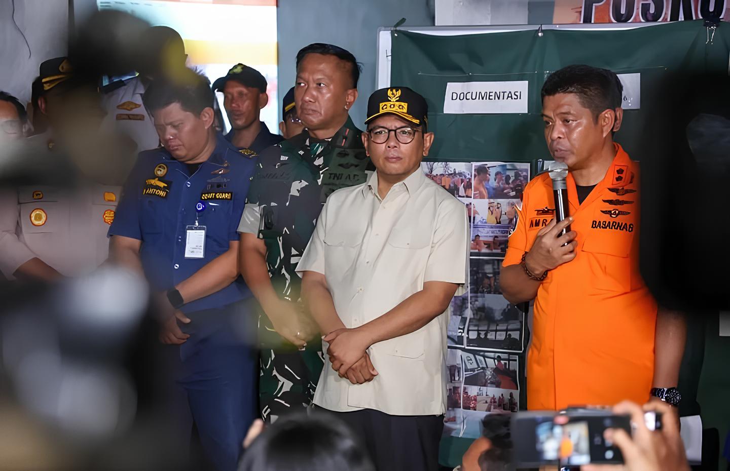 Memasuki hari ketujuh, lima jurnalis dan tiga kru kapal belum ditemukan. Operasi SAR kembali diperpanjang tiga hari.