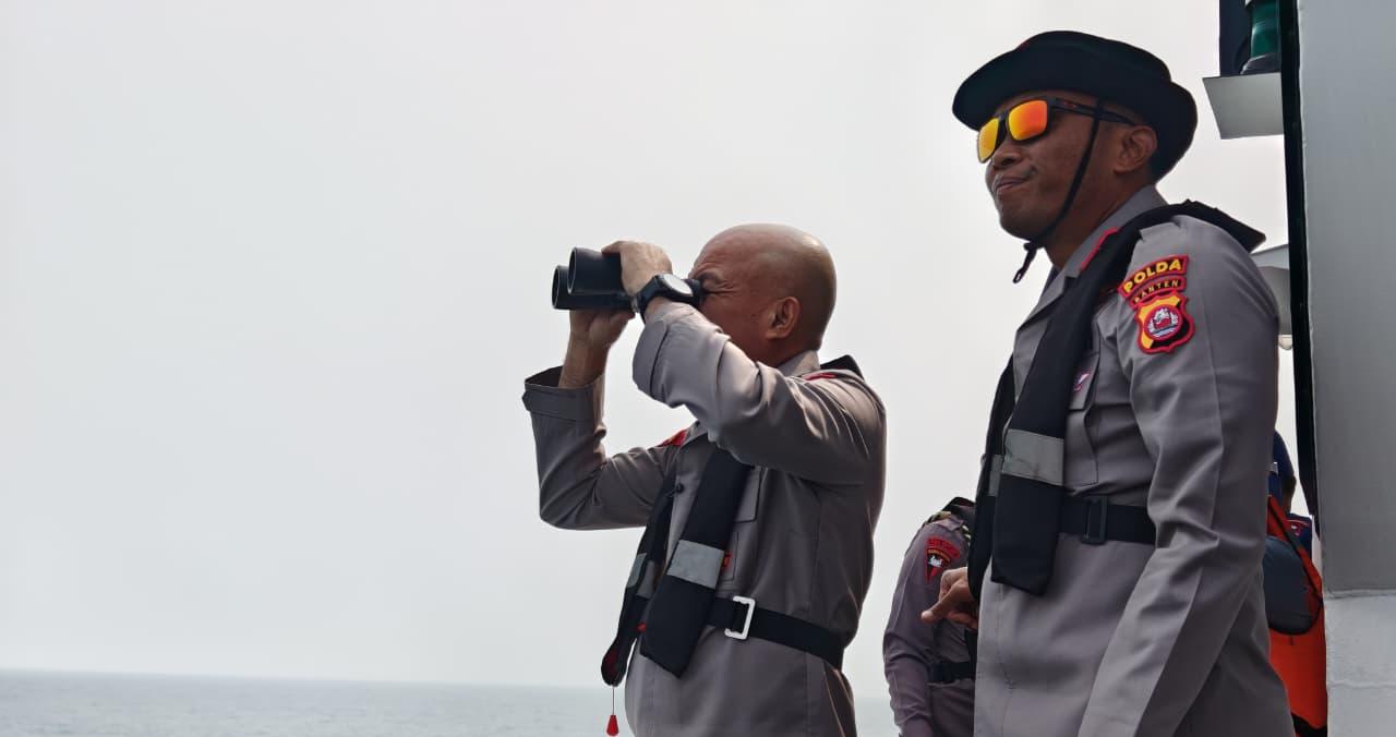 Pencarian lima jurnalis yang hilang memasuki hari kelima, tim SAR menyisir perairan Pulau Sertung di Selat Sunda.