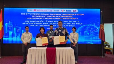 Kerja sama UNIVED dengan VNU–UEB Vietnam mencakup penelitian bersama, publikasi internasional, pertukaran dosen, mahasiswa, dan pengetahuan.