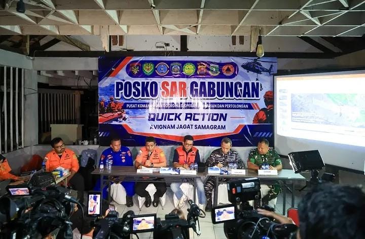 Lima jurnalis dan tiga kru speedboat masih belum ditemukan setelah pencarian memasuki hari keenam di perairan Selat Sunda.