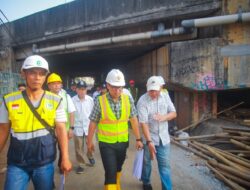 Kurangi Risiko Banjir, Tangsel Bangun Turap, Pedestrian, hingga Jalan Inspeksi di Ciputat
