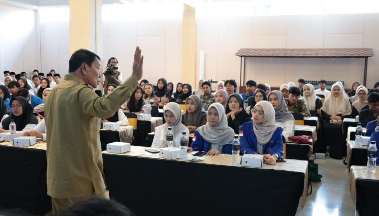 Sebanyak 1.075 penerima Beasiswa Tangerang Gemilang mendapat pembekalan untuk memperkuat pengetahuan dan kompetensi.