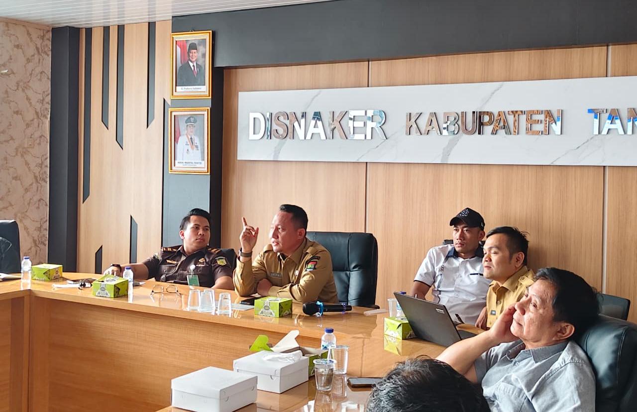 Disnaker Kabupaten Tangerang siapkan Tim Deteksi Dini untuk memetakan risiko dan mencegah konflik hubungan industrial.