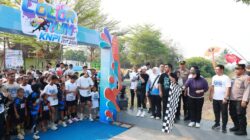 Color Run KNPI dan Liga Santri Pakuhaji meriahkan HUT kecamatan, dorong hidup sehat, kebersamaan warga, dan pembinaan atlet muda.