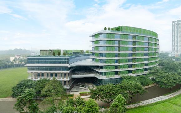 Biomedical Campus BSD City dan Living World Kota Wisata raih penghargaan EBTKE 2026 atas inovasi efisiensi energi.