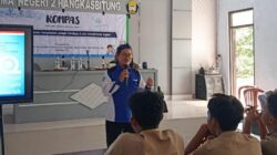 Kenalkan Risiko AI, Relawan TIK Banten dan IMF Edukasi Puluhan Siswa di Lebak