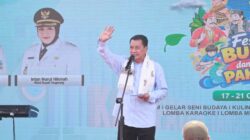 Bupati Tangerang Maesyal Rasyid mengapresiasi kreativitas dan kebersamaan warga dalam peringatan HUT ke-34 Kecamatan Pakuhaji.