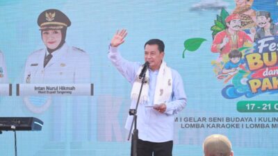 Bupati Tangerang Maesyal Rasyid mengapresiasi kreativitas dan kebersamaan warga dalam peringatan HUT ke-34 Kecamatan Pakuhaji.