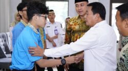 Tujuh pelajar Tangerang kuliah ke Tiongkok dengan harapan membawa keahlian untuk mendukung industri masa depan daerah.