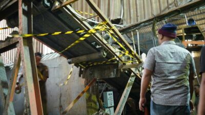 CV Jaya Global di Karawaci disegel Satpol PP Kota Tangerang menyusul dugaan pelanggaran Persetujuan Bangunan Gedung (PBG).